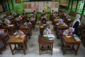 90 Sekolah Tutup karena Kasus Covid, PTM 100 Persen DKI Tetap Lanjut
