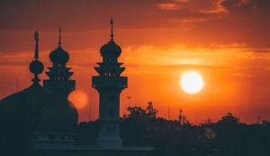 Pria Ini Cari Kesalahan Quran, Dibuat Merinding Baca Surat Al-Anam, Akhirnya Bersyahadat