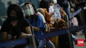 Penumpang Pesawat Domestik di Bandara Soetta Tak Perlu Hasil PCR-Antigen Mulai Hari Ini  