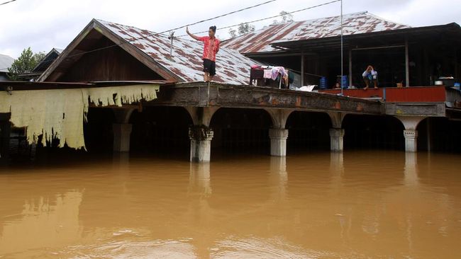 Banjir Dan Tanah Longsor Landa 5 Kecamatan Di Balikpapan Kalimantan Timur