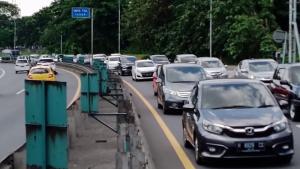 Wisata Lebaran, Arus Kendaraan ke Luar Kota Semarang Padat Merayap