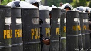 Polisi Siagakan 4.200 Personel Amankan Demo di Patung Kuda dan DPR