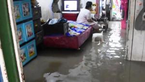 Ratusan Rumah Warga Kendal Terendam Banjir