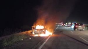 Ambulans Pembawa Jenazah Terbakar di Tol Cipali