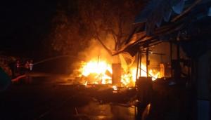 Belasan Kios di Pasar Jambu Dua Bogor Terbakar, Diduga akibat Korsleting Listrik 