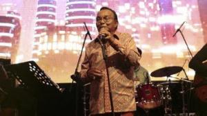 Penyanyi Senior Bob Tutupoly Meninggal Dunia pada Usia 82 Tahun