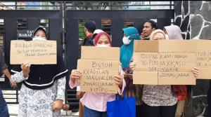Warga Harapan Jaya Bekasi Inginkan Pendaftaran Ulang Masuk Sekolah Jalur Zonasi di SMAN 4