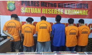 Beraksi di 27 TKP, 6 Pelaku Komplotan Curanmor Ditangkap Polres Metro Bekasi