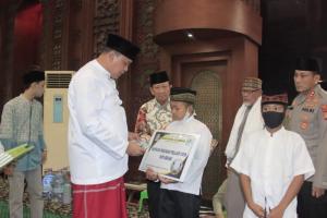 Pemkot Bekasi Peringati Tahun Baru Islam dengan Santuni 200 Anak Yatim