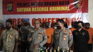 Berantas Perjudian, Polres Metro Bekasi Kota Tangkap 26 Pelaku Judi Konvensional dan Online