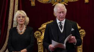 Penampilan Permaisuri Camilla Saat Proklamasi Raja Charles III