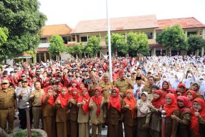 Plt Wali Kota Bekasi Beri Arahan Toleransi Beragama ke Siswa SMAN 9