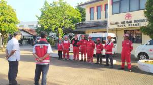 PMI Kota Bekasi Terjunkan 10 Personel dan Logistik Bagi Korban Gempa di Cianjur