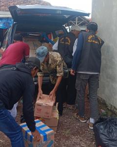 Jamaah Masjid Ar-Rahman Cibitung Himpun Dana dan Kirim Bantuan Langsung untuk Korban Gempa di Cianjur