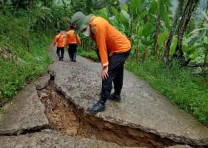 BPBD DKI Keluarkan Peringatan Dini Potensi Bencana Tanah Bergerak di 10 Wilayah Jaksel dan Jaktim