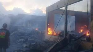 Kebakaran Hebat Landa Permukiman Padat di Kota Ambon