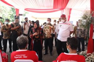 Menteri Risma Hadiri Peringatan Hari Disabilitas di Departemen Sosial Kota Bekasi