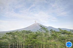 Gunung Semeru Erupsi Pagi Ini, Tinggi Kolom Letusan 1.000 Meter di Atas Puncak