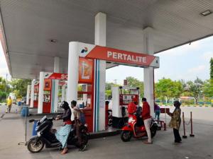Harga BBM Pertamina Naik Per 1 Februari 2023, Pertalite dan Pertamax Aman? 