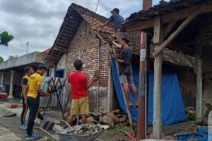 Angin Puting Beliung Merusak Puluhan Rumah Warga di Kabupaten Madiun