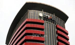 Bupati Mamberamo Tengah Ricky Ham Pagawak Diterbangkan ke Jakarta Menuju Gedung KPK