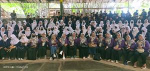 SMP Al Ikhlas Jatimakmur Bekasi Adakan Outing Class Kunjungi Bandung