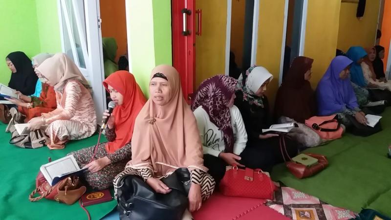 Megawati Diadukan ke Komnas Perempuan soal `Ibu-ibu Pengajian`