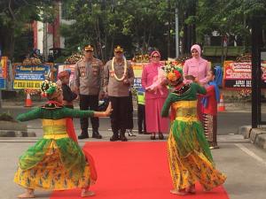 Farewell Parade Kapolrestro Bekasi Kota Baru Kombes Pol Dani Hamdani