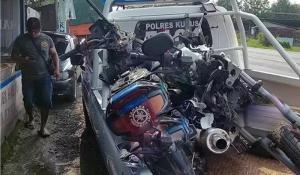 Kecelakaan Beruntun di Kudus, 2 Sepeda Motor Masuk Kolong Truk