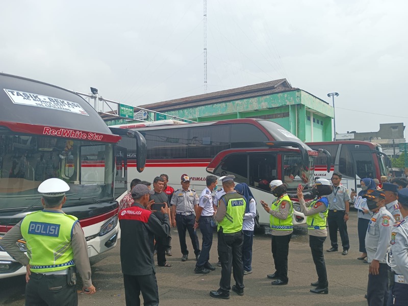Dishub Kota Bekasi Bersama BPTJ Gelar Ramp Check di Terminal, 7 Bus Tak Laik Jalan