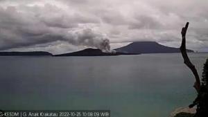 Gunung Anak Krakatau Meletus, Semburan Abu Vulkanik Capai 2.500 Meter