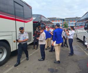 Dishub Kota Bekasi Masih Temukan Bus Tak Laik Jalan pada Ramp Check Lanjutan di Terminal