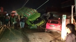 Tabrakan Beruntun Truk di Sumbar, 14 Luka dan 1 Orang Tewas