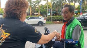 PT Jawa Eye Indonesia Bersama Member dan Staff Berbagi Takjil ke Masyarakat