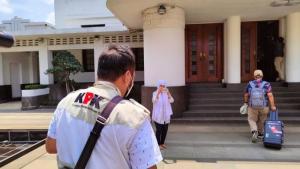 KPK Geledah Balai Kota Bandung Terkait Kasus Wali Kota Yana Mulyana