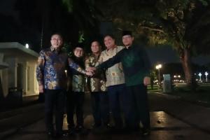 Presiden Jokowi Disebut Bahagia dan Banyak Tertawa Saat Bertemu 6 Ketum Parpol di Istana