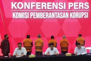 Usai Diperiksa, 5 Mantan Anggota DPRD Jambi Langsung Ditahan KPK