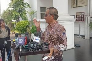 Plt Menkominfo Mahfud MD Tegaskan Penetapan Tersangka Johnny G Plate Bukan Politisasi Hukum
