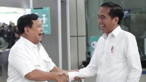 Dukungan Pemilih Jokowi ke Prabowo Meningkat, Pengamat Ungkap 2 Faktor Utama
