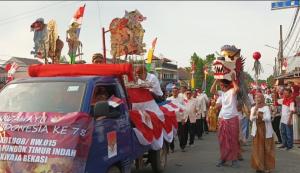 Pawai Kemerdekaan Kelurahan Mustika Jaya Berlangsung Meriah