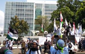 Aksi Penyampaian Pendapat di Kedubes AS, Lalu Lintas Jalan Merdeka Selatan Lancar