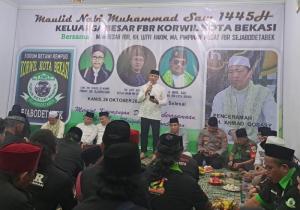 Dandim 0507/Bekasi Imbau Pemilu Damai Dalam Acara Peringatan Maulid Nabi Muhammad SAW 1445 H di Sekretariat FBR Kota Bekasi