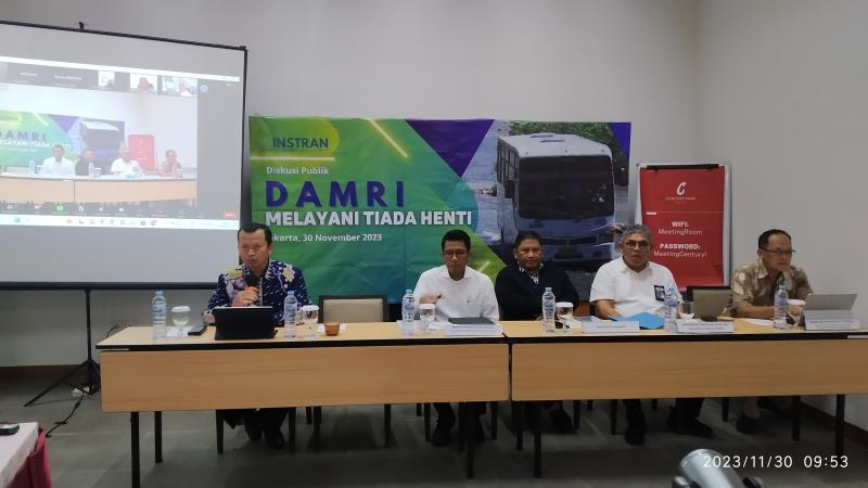 Operator Lain Kewalahan, DAMRI Tetap Eksis Melayani Angkutan Lintas Batas Negara
