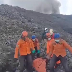 BNPB Catat Korban Meninggal Dunia Jadi 15 Orang Akibat Erupsi Gunung Marapi