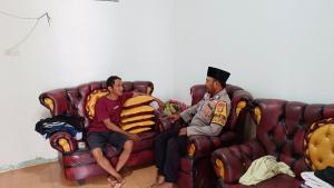 Bripka Amirulloh Maliki, SH Sambangi Tokoh Masyarakat Pulau Sabira untuk Ciptakan Situasi Kamtibmas yang Aman
