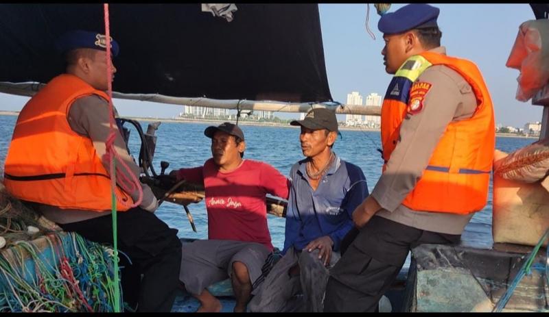 Team Patroli Satpolair Polres Kepulauan Seribu Gelar Patroli Laut Dialogis di Perairan Pulau Untung Jawa