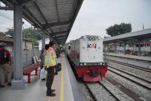 KAI Commuter Persiapkan Layanan Angkutan Lebaran Untuk Pengguna Commuter Line Antar Kota