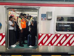 Masih Terus Meningkat, Lebaran Hari Keempat Pengguna Commuter Line di Wilayah 6 Yogyakarta Tembus 300 Ribu Lebih