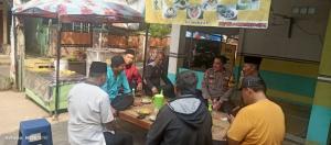 Kanit Binmas Polsek Bantargebang Takziah ke Kediaman Anggota Pokdar Kamtibmas Cikiwul