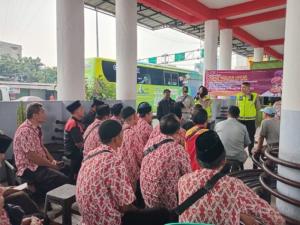 Unit Kamsel Satlantas Restro Bekasi Kota Sosialisasi Tertib Lalu Lintas Bagi Pengemudi Bus